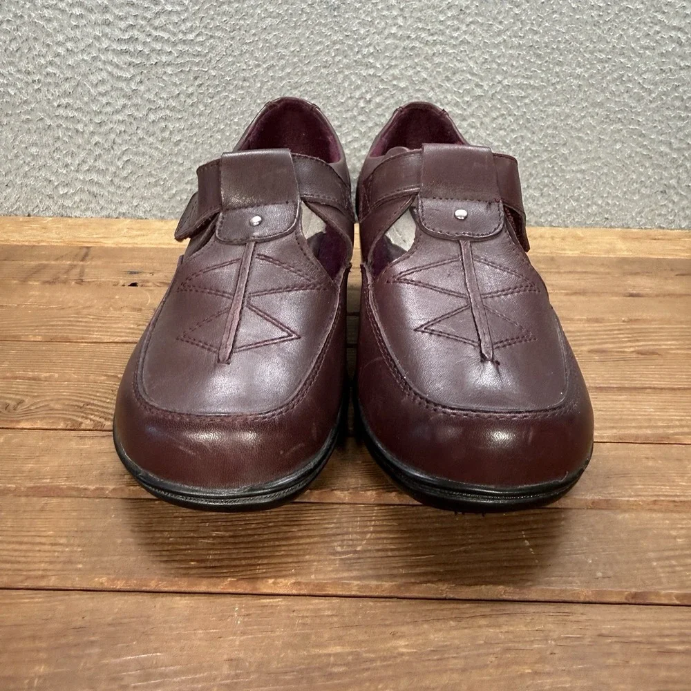 Thom McAn Shoes Womens 9W‎ Cranberry Hilliard Leather Mary Jane Loafers Preppy